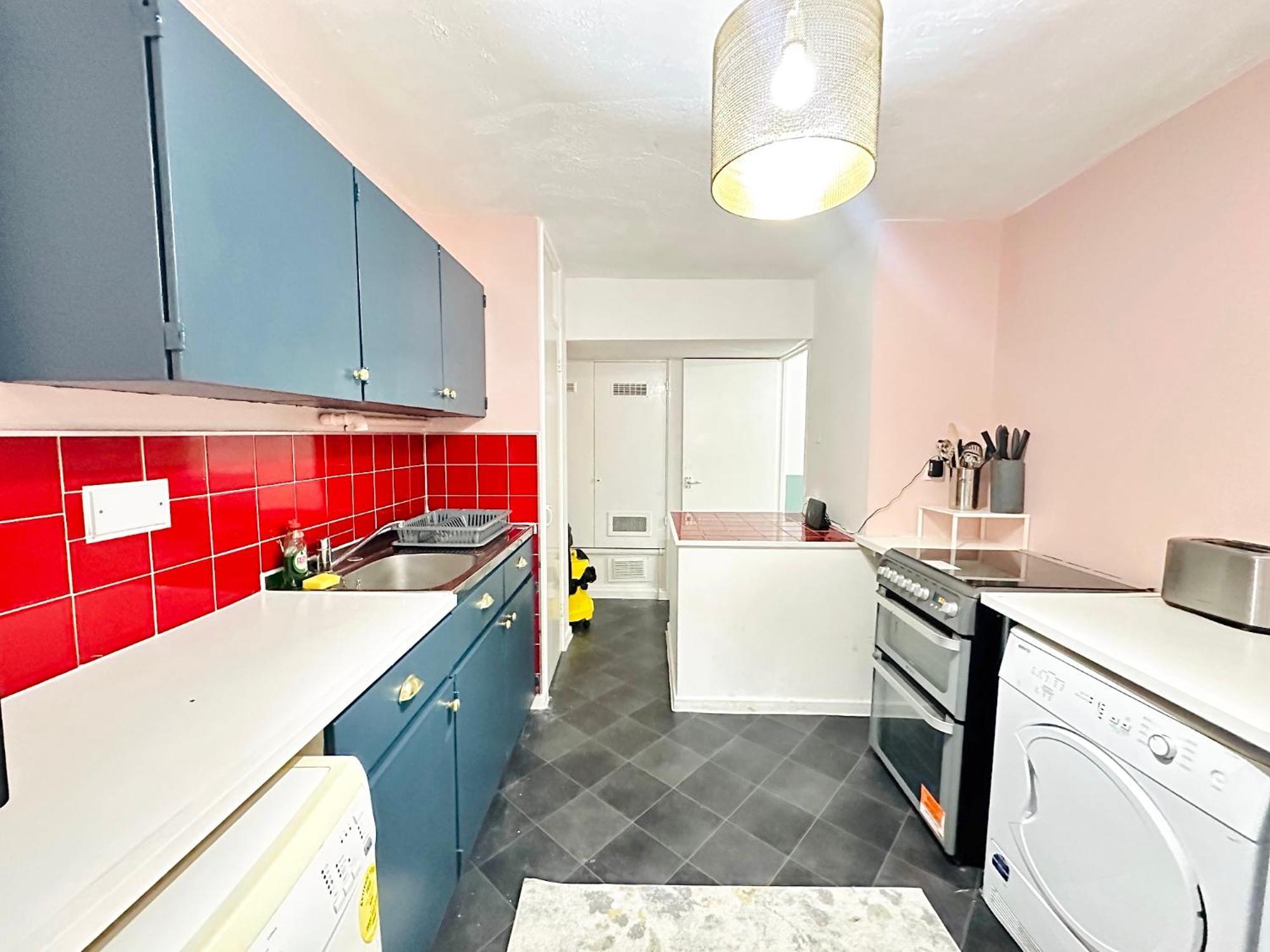 Apartament Central Service *